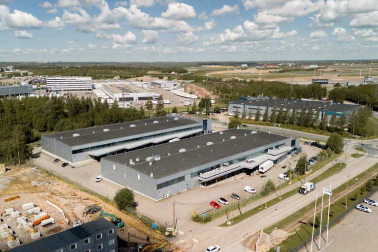 Sustera ja Aktiivitilat aloittivat vuonna 2025 yhteistyön Aktiivitilojen kolmannessa sijoitusyhtiössä, Suomen Hallikiinteistöissä.