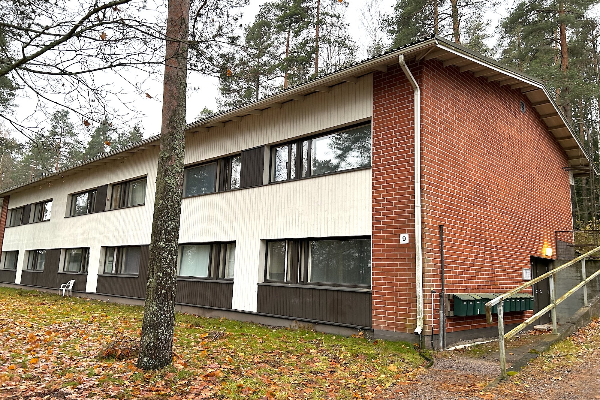 Rakennesuunnittelua Nummelassa – Kanervatie 9 peruskorjattiin.